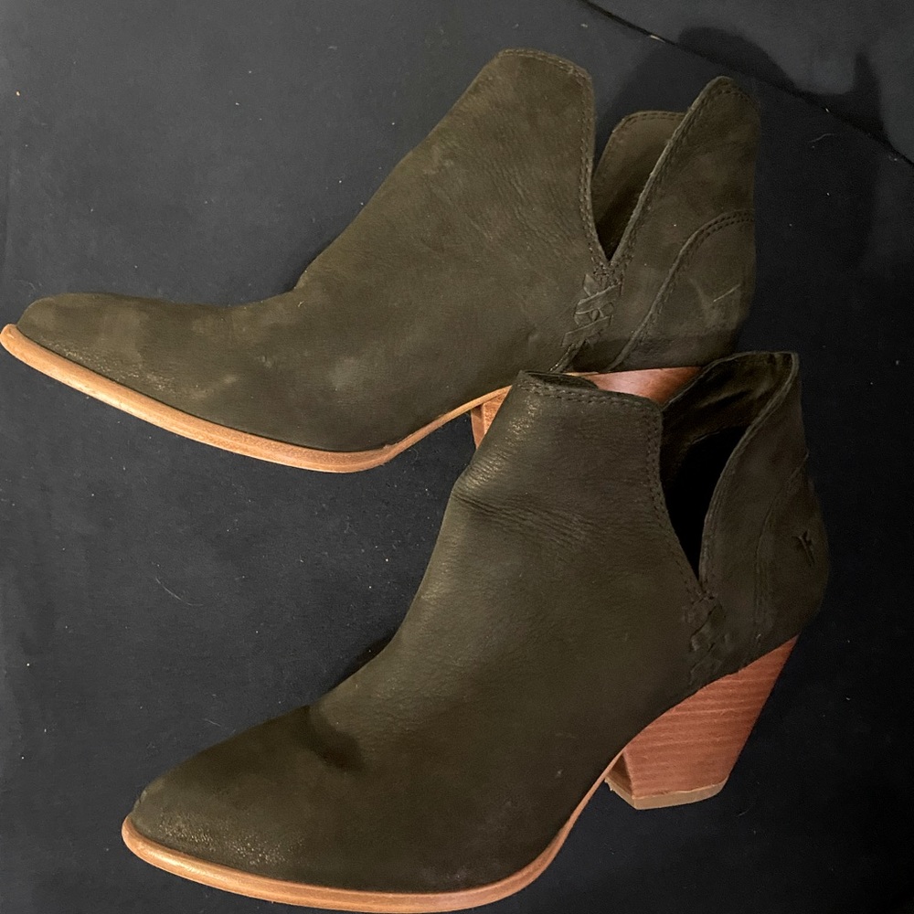 Frye Ankle Boots 6